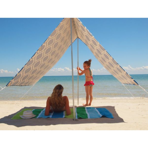 Hollie & Harrie Sombrilla - Thumbnail 3